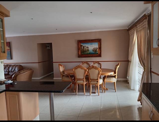 4 BEDROOM HOUSE FOR SALE IN SOMERSET PARK